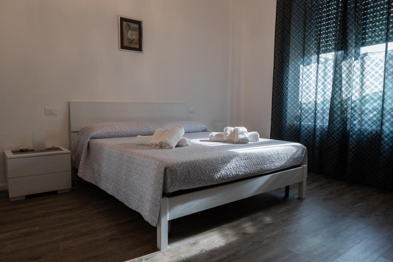 La Casa Di Alvy Otel Pescara Dış mekan fotoğraf